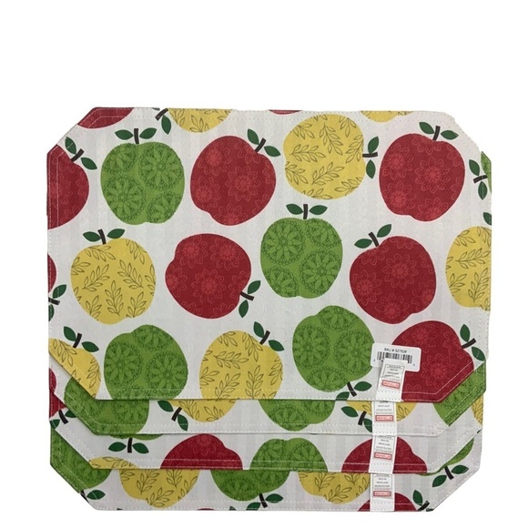 Placemats Apple Printed Damask Fabric 4 Reversible Pieces White Red Green Yellow - Picture 5 of 16